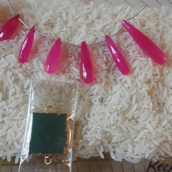 NWT genuine stone pendant - Picture 3 of 3